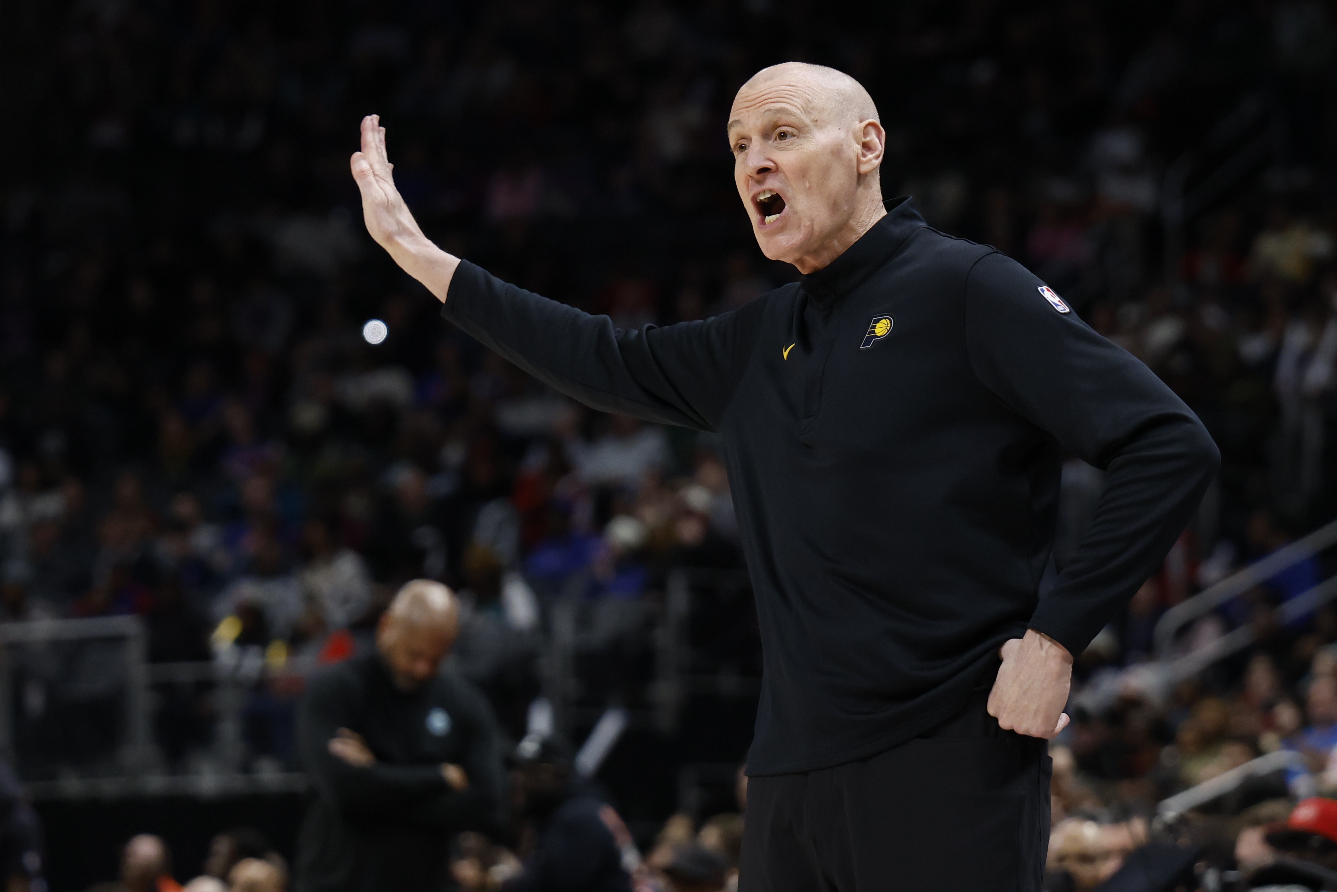 fb体育-卡莱尔打趣不知湖人主场名字：反正是斯台普斯 得让球员做好准备